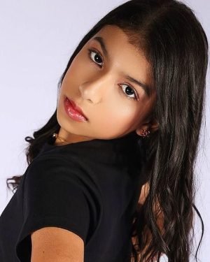 KAMILE VIANA