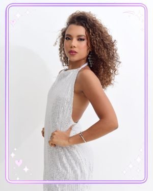 teen VÂNIA TRAJANO