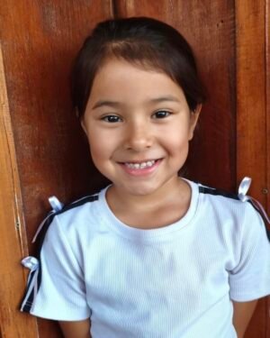 Maria Alice (kids)  (CLIQUE NA FOTO PARA VOTAR)